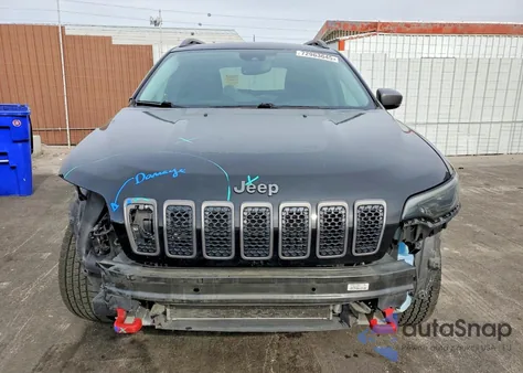 2021 Jeep Cherokee Trailhawk z USA, uszkodzony, nr VIN 1C4PJMBX2MD129675